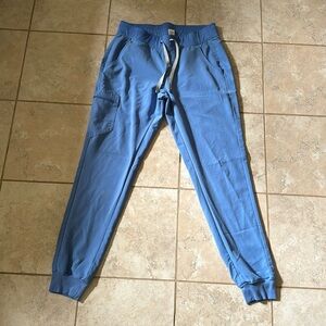 Figs medium tall ceil blue jogger scrub pant